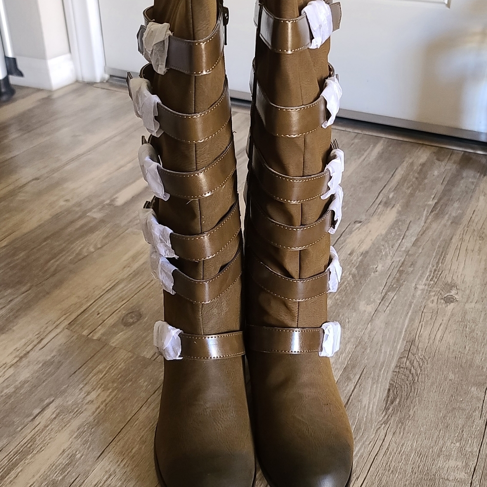 Penny Loves Kenny boots